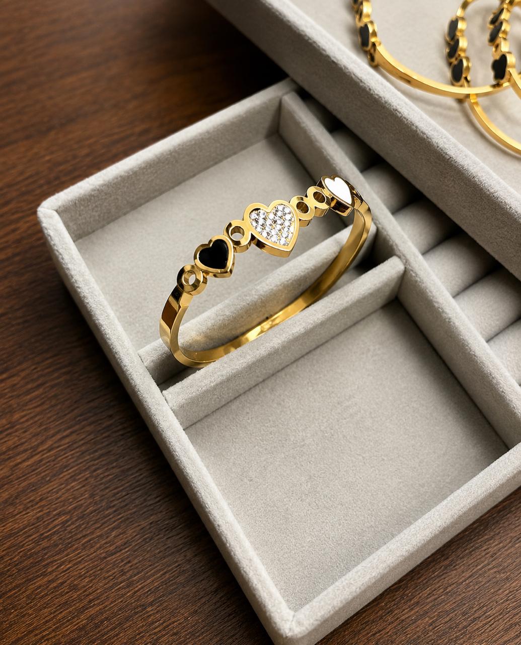 Golden Heart Muse Bracelet - Ataara Jewels